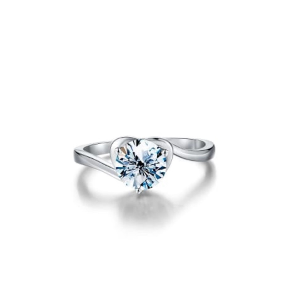 925 Sterling Silver Moissanite Heart Dainty Engagement Ring